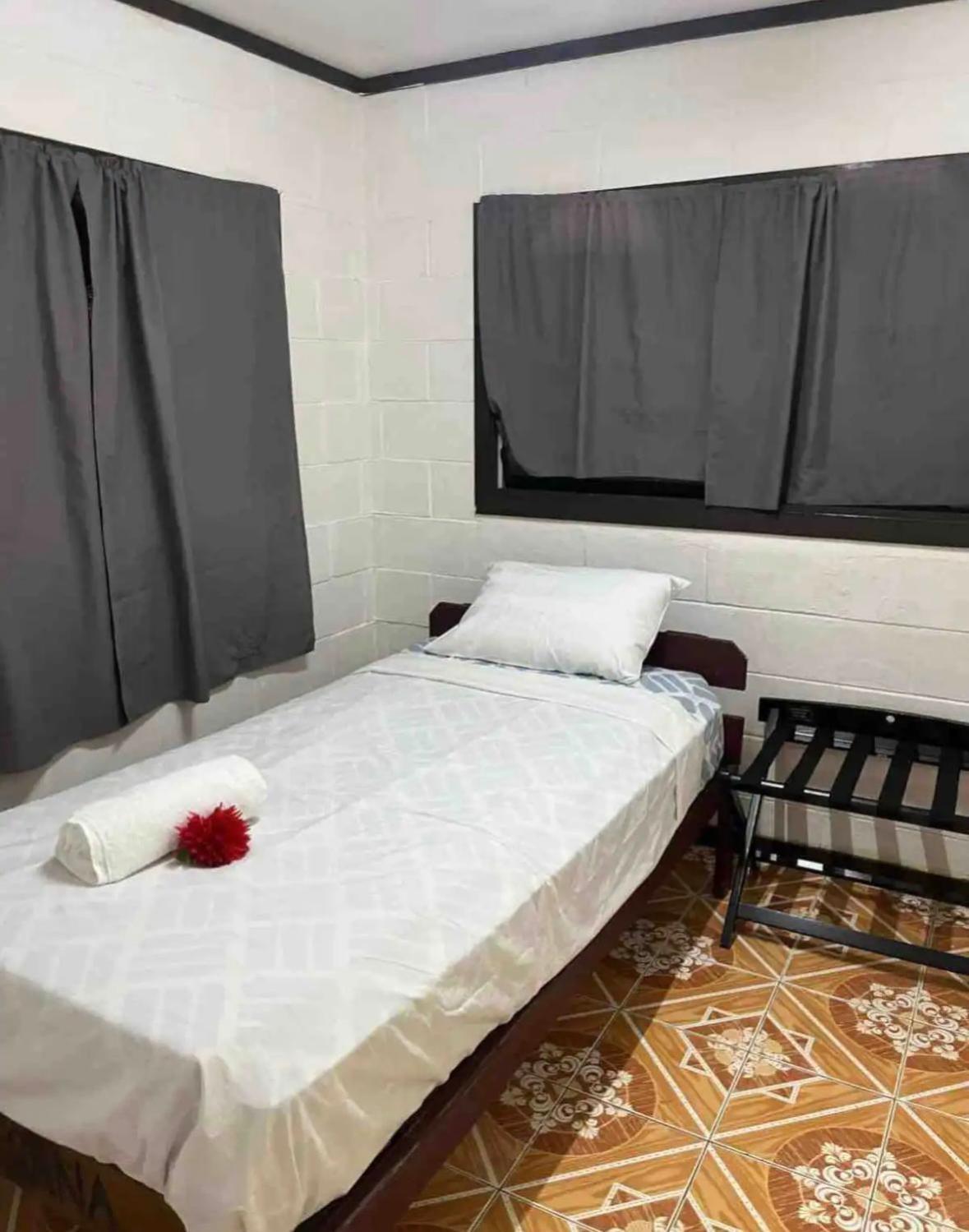 Etelines Humble Abode Apartment อาเพีย ภายนอก รูปภาพ